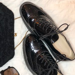 NINE WEST - Black platform oxfords.